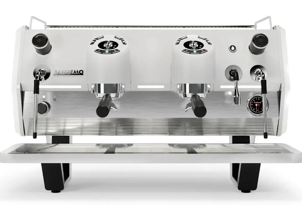 מכונת אספרסו החדישה D8 עם שני ראשים. SanRemo D8