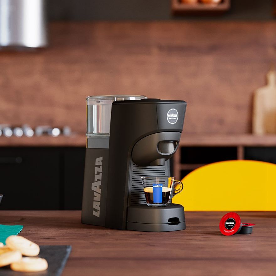 מכונת קפה Lavazza Tiny שחורה - לקפסולות A Modo Mio