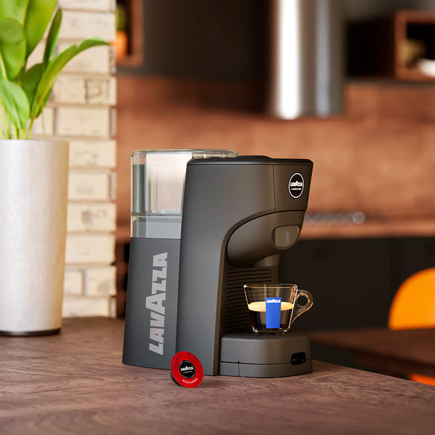 מכונת קפה Lavazza Tiny שחורה - לקפסולות A Modo Mio