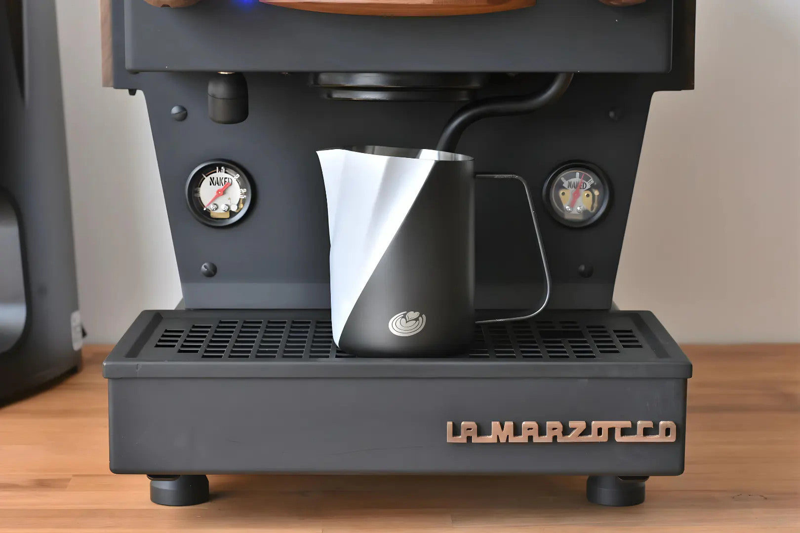 קנקן הקצפת חלב מקצועי Vortex – למהירות גבוהה בנפח 500ml