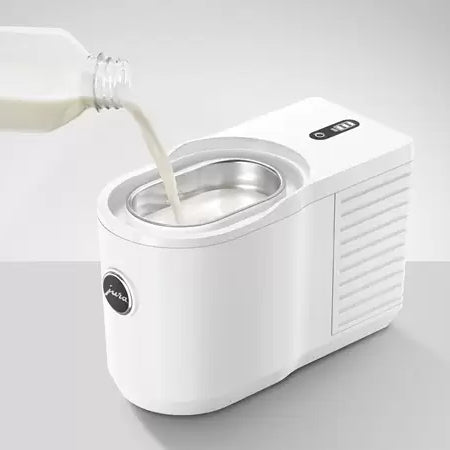מקרר חלב Cool Control בנפח 0.6 ליטר של JURA לבן