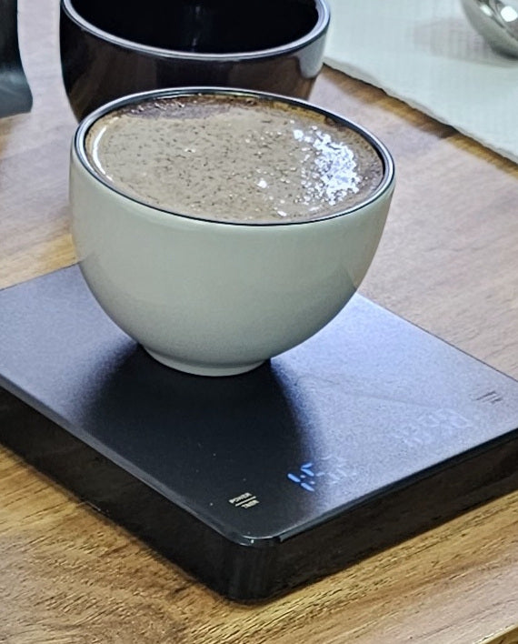 ספל טעימת קפה משנה צבע בהתאם לחום 220 מ"ל Loveramics Cupping glass