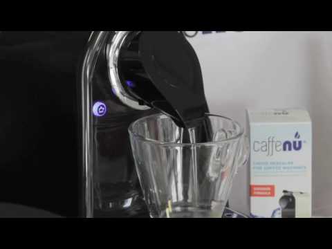 Бутылка экологического средства для очистки эспрессо-машин от накипи компании Caffenu.